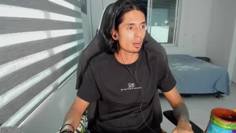 Snapshot of dantedecentralized chatting on February 26, 2026, 2:43 am X Dante7373574 online show from February 26, 2026, 2:43 am