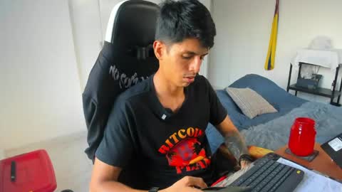 X Dante7373574 online show from May 5, 2026, 10:07 pm