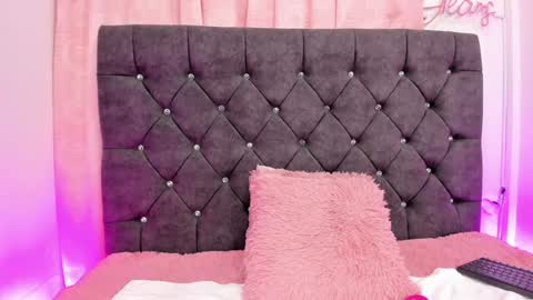 Snapshot of dany_brownie chatting on December 4, 2024, 8:45 am hi im DanyBest Squirter here on cb online show from December 4, 2024, 8:45 am