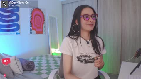 Snapshot of dany_nova_co chatting on April 1, 2026, 9:12 pm Dany Nova online show from April 1, 2026, 9:12 pm