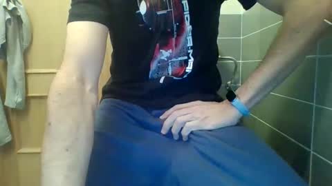 danydotado online show from November 28, 2025, 11:35 am