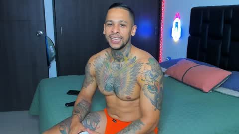 Snapshot of danyfitguy_ chatting on December 18, 2024, 11:40 pm danyfitguy_ online show from December 18, 2024, 11:40 pm