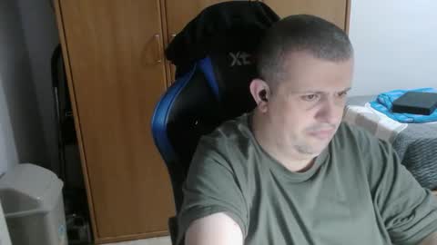 danysanchez1981 online show from February 25, 2026, 11:14 pm