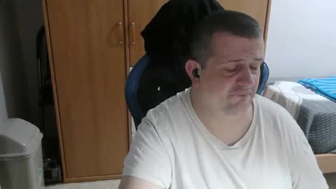 danysanchez1981 online show from March 5, 2026, 11:34 pm