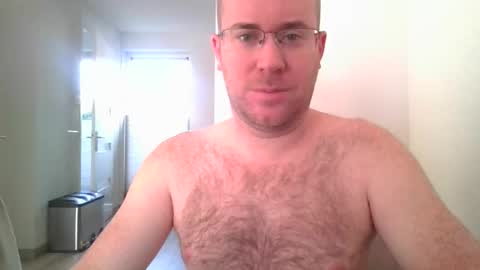 Snapshot of danzel87 chatting on October 27, 2025, 8:18 am Danny online show from October 27, 2025, 8:18 am