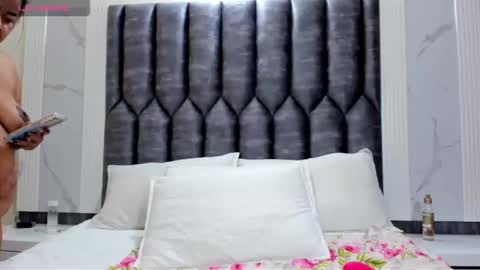 daphaineex online show from November 10, 2025, 4:50 pm