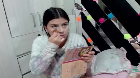 Snapshot of daphne877046 chatting on October 25, 2025, 6:46 pm daphne877046 online show from October 25, 2025, 6:46 pm