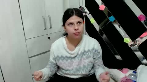 daphne877046 online show from January 13, 2026, 8:14 pm