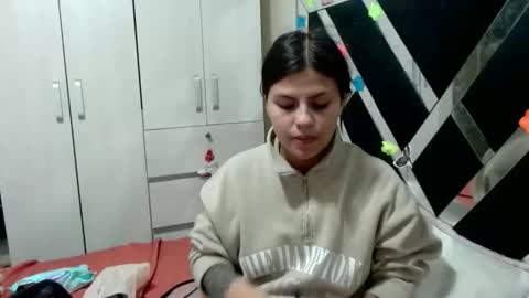 daphne877046 online show from April 27, 2026, 10:41 pm