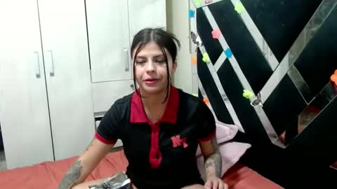 daphne877046 online show from April 28, 2026, 2:49 am