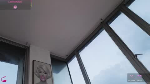 daphne_chers online show from April 23, 2026, 8:11 pm