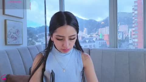 daphne_chers online show from May 7, 2026, 8:03 pm