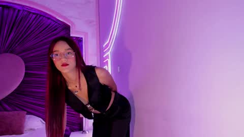 Daphne online show from December 22, 2024, 11:44 am