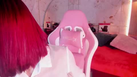 Daphne online show from October 4, 2025, 3:15 am