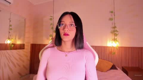 Snapshot of daphne_courtis chatting on June 21, 2026, 3:09 am Daphne online show from June 21, 2026, 3:09 am