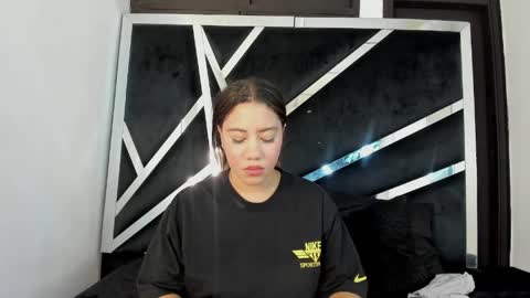 daphne_culeht online show from April 9, 2026, 8:47 pm