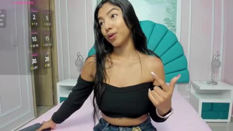 Snapshot of daphne_fox_ chatting on January 9, 2025, 11:14 am Daphne  online show from January 9, 2025, 11:14 am