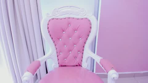 Snapshot of daphne_fox_ chatting on January 12, 2025, 3:03 pm Daphne  online show from January 12, 2025, 3:03 pm