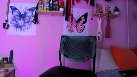 daphneandrade online show from January 14, 2025, 3:57 pm