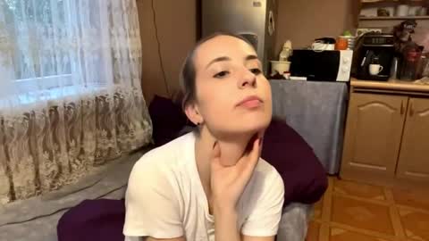 Monika online show from April 28, 2026, 5:29 pm