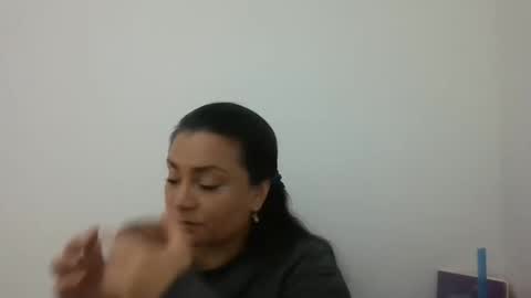 dapnne online show from January 30, 2025, 1:42 pm