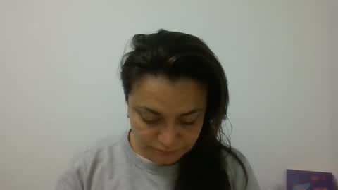 dapnne online show from March 5, 2025, 2:01 pm