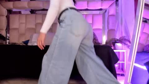 Daphne online show from September 21, 2025, 12:18 pm