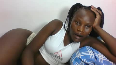 Snapshot of darberry21 chatting on April 6, 2026, 7:04 pm ESTHER online show from April 6, 2026, 7:04 pm