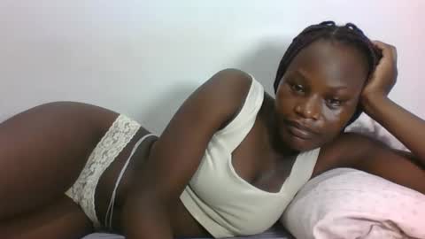 Snapshot of darberry21 chatting on April 14, 2026, 3:45 am ESTHER online show from April 14, 2026, 3:45 am