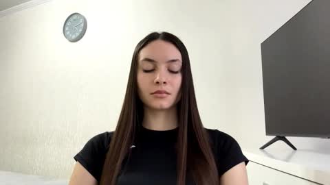 Lina online show from March 20, 2026, 2:11 pm