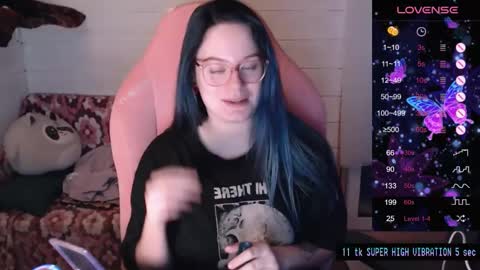 Snapshot of darcyie1ove chatting on January 7, 2025, 6:56 pm Darcy online show from January 7, 2025, 6:56 pm