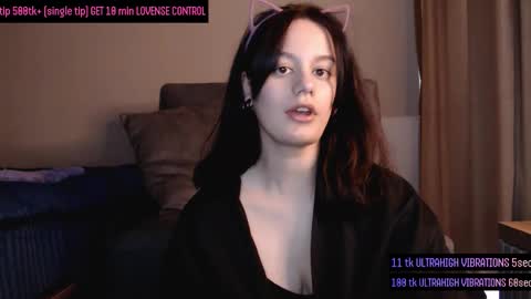 Snapshot of darcyie1ove chatting on October 3, 2025, 1:30 pm Darcy online show from October 3, 2025, 1:30 pm