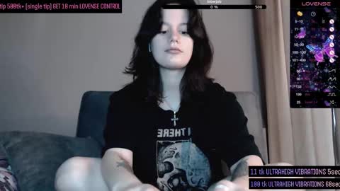 Snapshot of darcyie1ove chatting on October 16, 2025, 11:00 am Darcy online show from October 16, 2025, 11:00 am