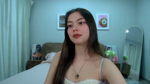Snapshot of darcymacy chatting on May 21, 2026, 6:48 pm DarcyMacy online show from May 21, 2026, 6:48 pm