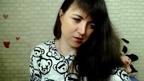Darina online show from May 7, 2026, 4:40 am