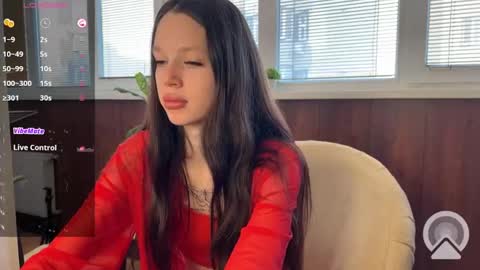 Snapshot of darina_night chatting on March 12, 2025, 5:24 am Darina Night online show from March 12, 2025, 5:24 am