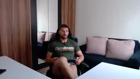 darius_94 online show from September 21, 2025, 12:07 pm