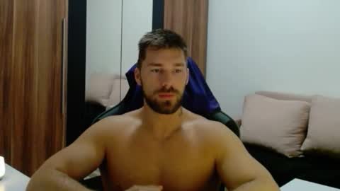 darius_94 online show from February 10, 2026, 5:33 am