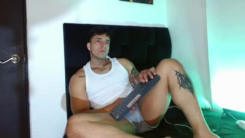 Darius Phoenix  online show from May 6, 2026, 6:02 pm