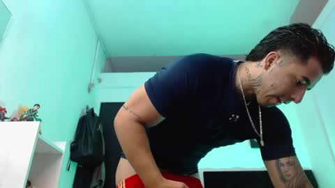 Darius Phoenix  online show from May 8, 2026, 6:13 pm