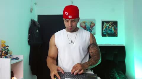 Darius Phoenix  online show from May 9, 2026, 7:52 pm
