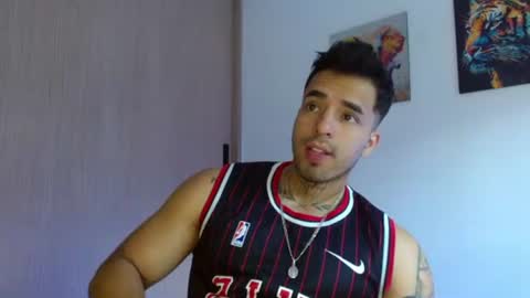 Darius Phoenix  online show from June 10, 2026, 5:12 pm
