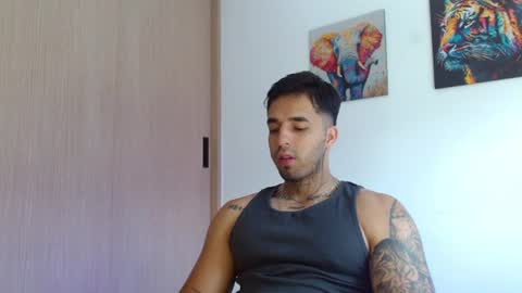 Darius Phoenix  online show from June 12, 2026, 5:23 pm