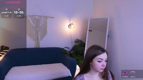 Call me Amy online show from December 1, 2025, 8:47 pm