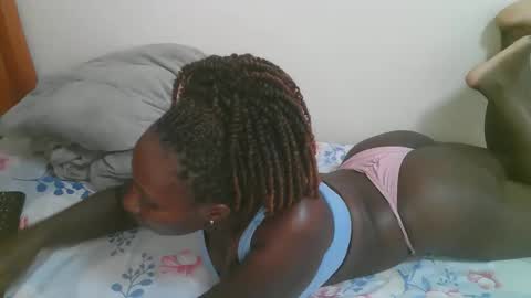 Snapshot of dark_chocoloate chatting on March 19, 2026, 11:47 am coco online show from March 19, 2026, 11:47 am