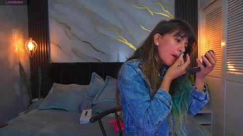 dark_dominika online show from March 18, 2026, 1:03 pm