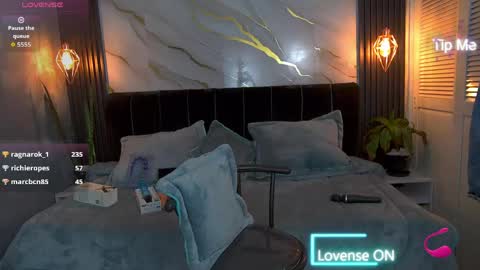 dark_dominika online show from June 6, 2026, 12:49 am