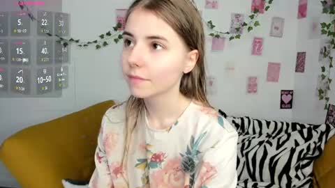 Snapshot of dark_ester chatting on June 12, 2026, 10:14 am Ester online show from June 12, 2026, 10:14 am