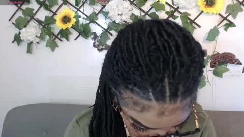 dark_flama online show from April 30, 2026, 12:50 am