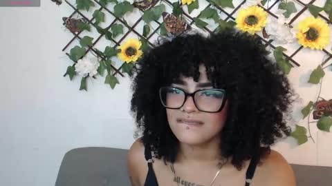 dark_flama online show from May 5, 2026, 1:13 am